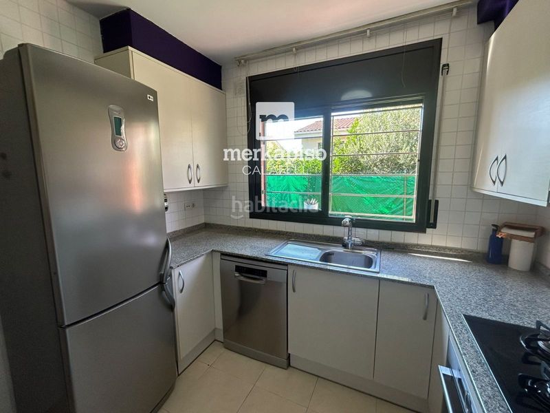 Foto f08a77b7-e7f6-448c-96e2-4c98c0d4d031. Casa adossada amb calefacció aparcament a Bellamar Calafell
