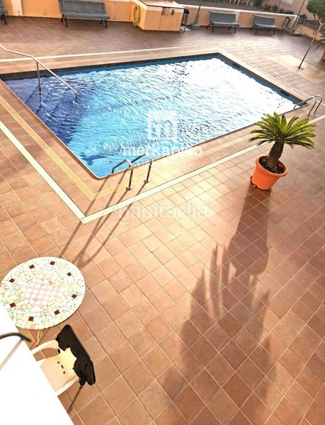Foto dfa84eda-8501-48c3-adfc-a2e10335b613. Pis amb calefacció aparcament piscina a Sant Salvador Coma-ruga