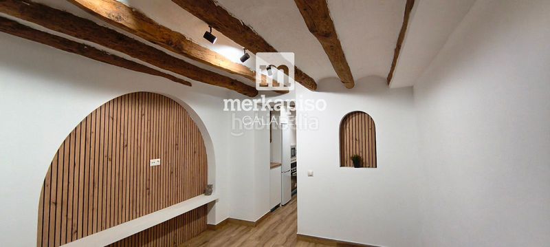Foto f974f844-d104-4b48-965a-23643ea034cc. Casa amb calefacció a Centre Vendrell (El)
