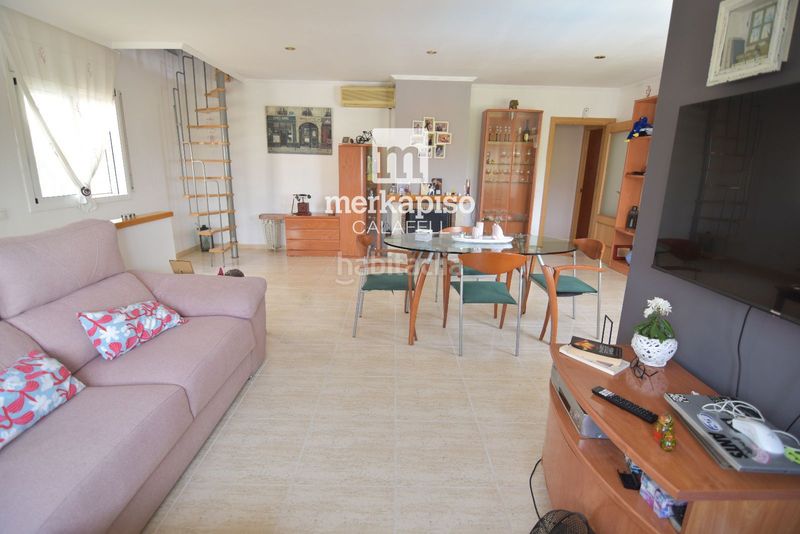 Foto b4ce5e05-cc31-4fd7-bc93-da3de2a75275. Casa adossada amb calefacció aparcament piscina a Roda de Barà