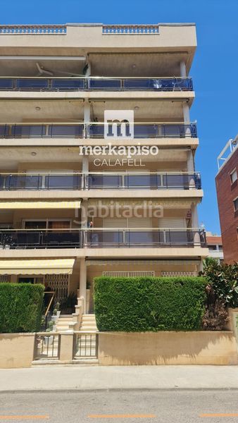 Foto 2d04fbdc-bd49-4e56-8e31-e5cc0e4a542c. Pis amb aparcament piscina a L´Estany Calafell