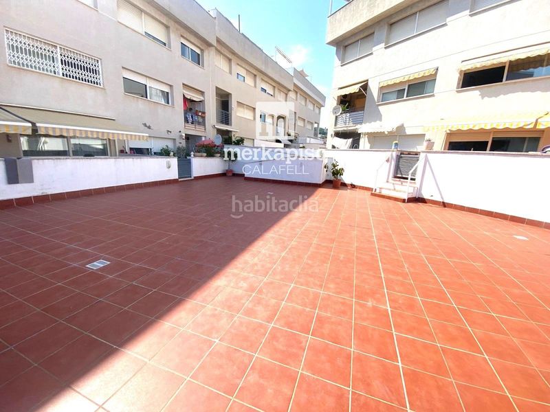 Foto a850f6e4-e6d4-4cee-8a18-9e687d0094c8. Pis amb aparcament piscina a Els Masos - Els Garrofers Coma-ruga