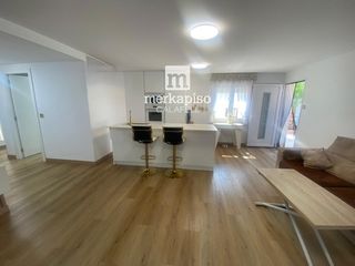 Chalet in Marítima Nord. Fantastico chalet con dos viviendas independientes en creixell