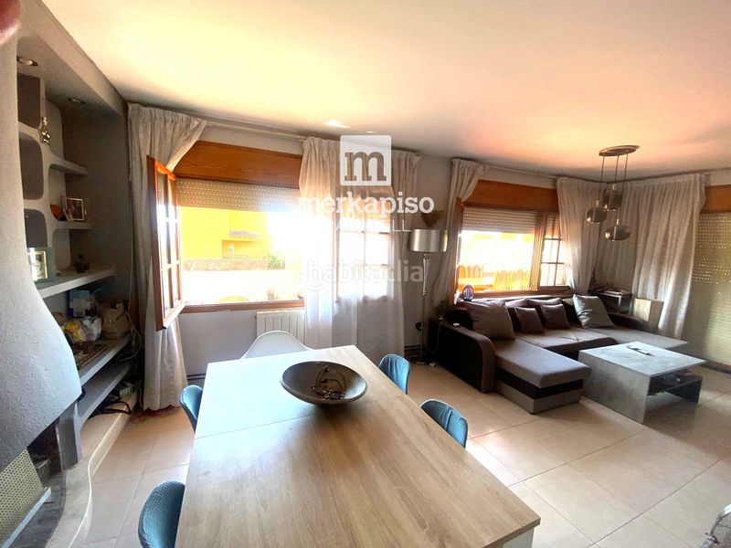 Foto 1c034bdf-1a41-4f1a-8e39-7429c3c5848d. Xalet a Cunit residencial Cunit