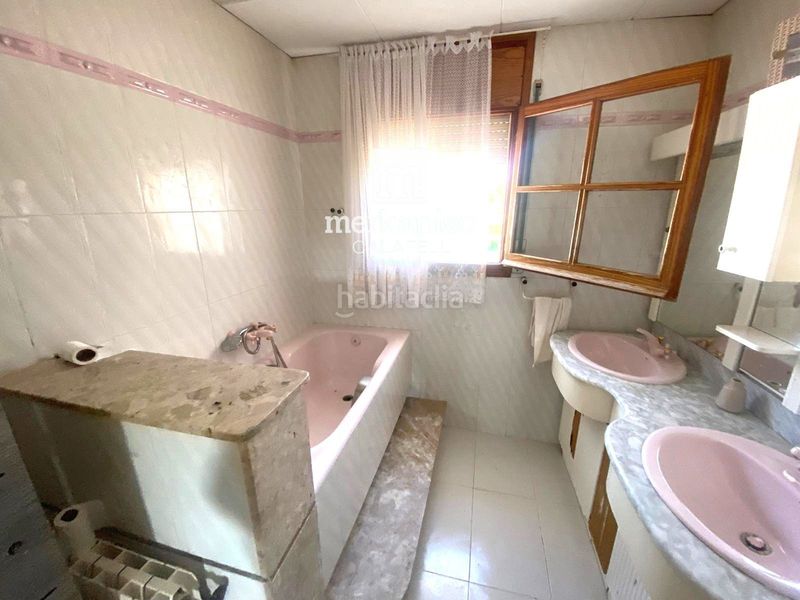 Foto 427590fe-6522-48dd-a67b-aff01bb8c215. Xalet a Cunit residencial Cunit