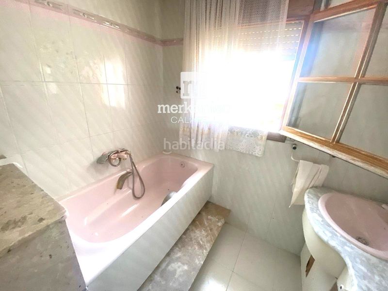 Foto c889f0ec-923b-4679-86a6-ce095493971b. Xalet a Cunit residencial Cunit
