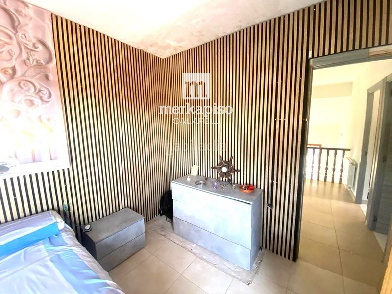 Foto efe91499-2f00-4050-b553-1cc6967e1885. Xalet a Cunit residencial Cunit