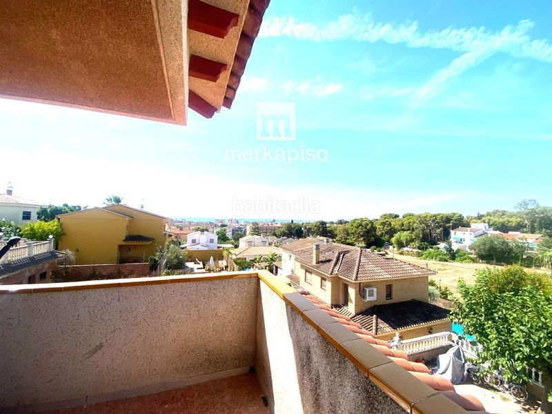 Foto f2a8e4f7-5749-4a41-a7e4-ced3064f4693. Xalet a Cunit residencial Cunit