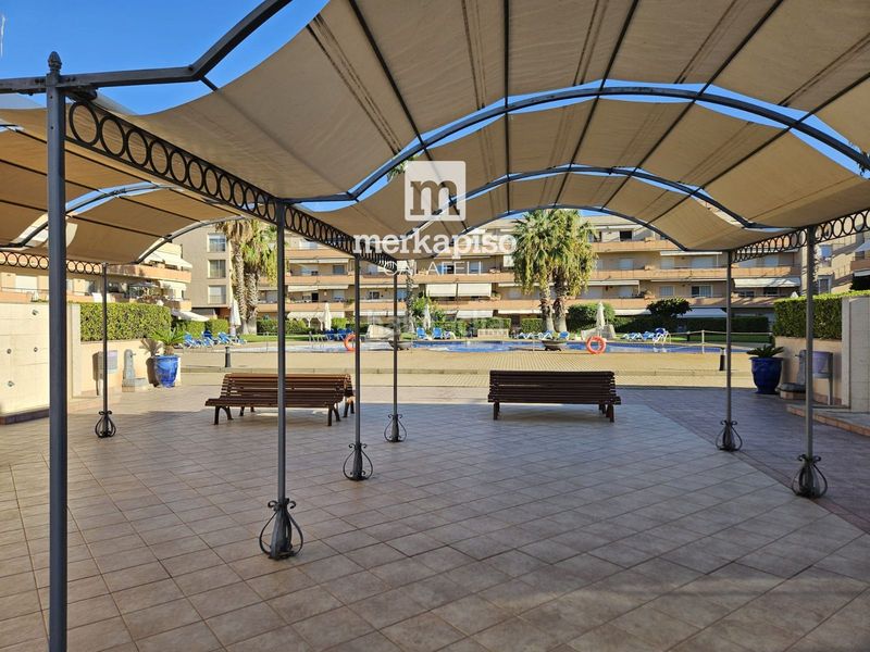 Foto cf42c0e6-2e4f-467c-942a-148a988d3e4e. Pis amb calefacció aparcament piscina a Les Salines-Pla de Sant Pere Cubelles