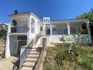 Xalet  Torre dels escipions. Venta de casa independiente con amplia parcela y vistas al mar e
