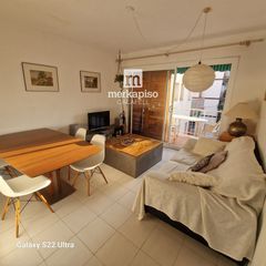 Etagenwohnung in DE MONTSERRAT