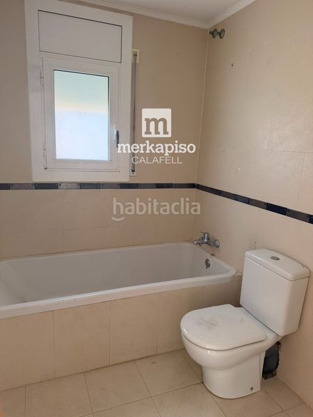 Foto 3abc9c95-3174-467d-aacd-34a22496d217. Casa amb aparcament a Segur de Calafell nucli urbà Segur de Calafell