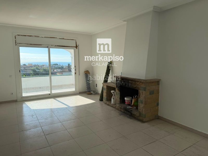 Foto bc29742b-97a2-4aae-a6b8-6927b1002fea. Casa amb aparcament a Segur de Calafell nucli urbà Segur de Calafell