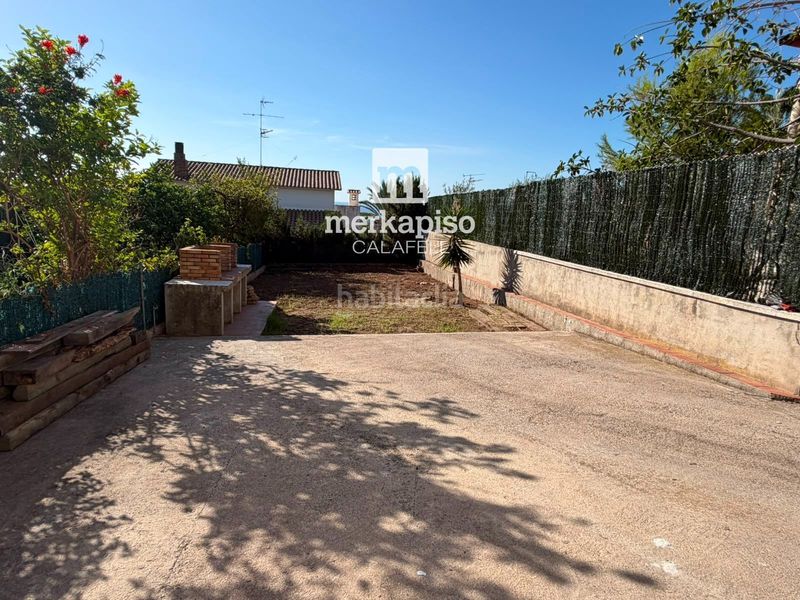 Foto fe5d2c0b-6aef-45aa-8799-b74d5b3ce375. Casa amb aparcament a Segur de Calafell nucli urbà Segur de Calafell