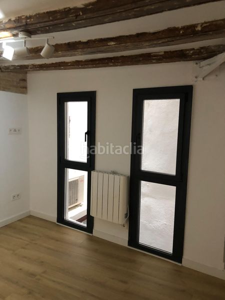 Foto 12983fea-8f29-46ab-a418-04607f098fd8. Dúplex a Raval Barcelona