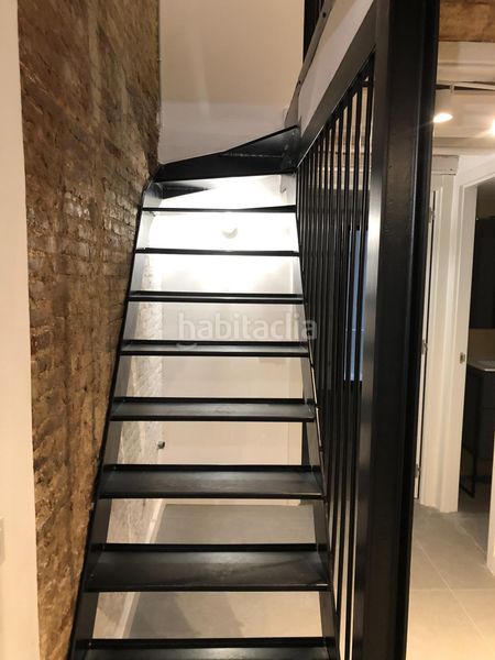 Foto 36f49e82-a136-4f83-a425-466467ce28d3. Dúplex a Raval Barcelona