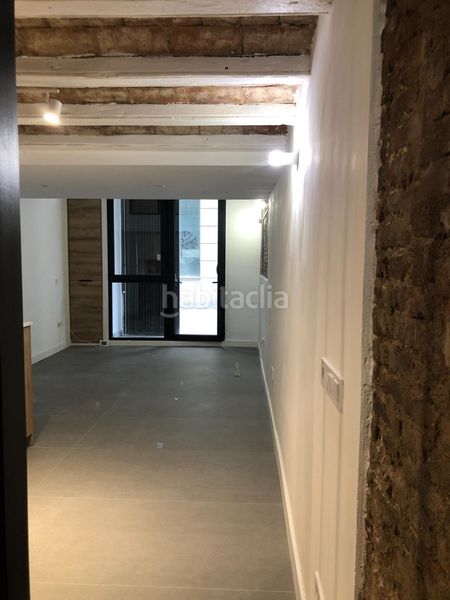 Foto 3ff3dfeb-6139-466c-a503-91ae6fb7b31d. Dúplex a Raval Barcelona