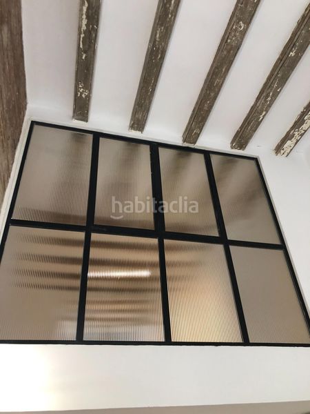 Foto 87509bbf-3662-4e9e-b20d-e83601eef387. Dúplex a Raval Barcelona