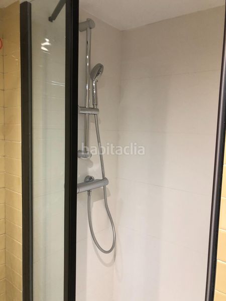 Foto a2e52e12-7093-470d-a9b1-79ab30e2b358. Dúplex a Raval Barcelona