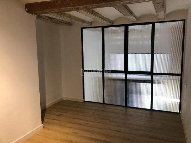 Foto 5adb2d88-b613-46c5-b636-5161693c4756. Planta baja piso en venta en calle santa elena solo inversores en Barcelona