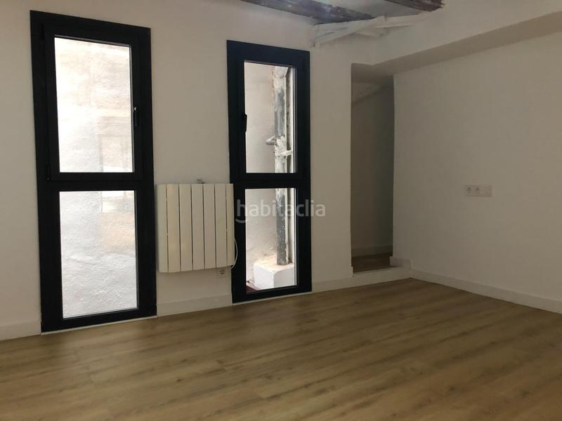 Foto 69626984-d2ec-437a-bcec-4eedda62da9b. Planta baja piso en venta en calle santa elena solo inversores en Barcelona
