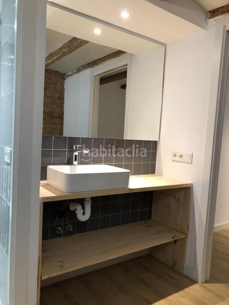 Foto 6fbbb805-c6ee-424d-b5db-a8816b44fc3d. Planta baja piso en venta en calle santa elena solo inversores en Barcelona