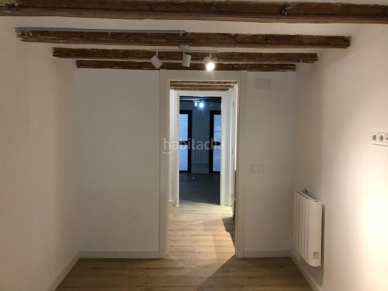 Foto 98c9c141-c59d-474f-8e8d-6f974b63a1f0. Planta baja piso en venta en calle santa elena solo inversores en Barcelona