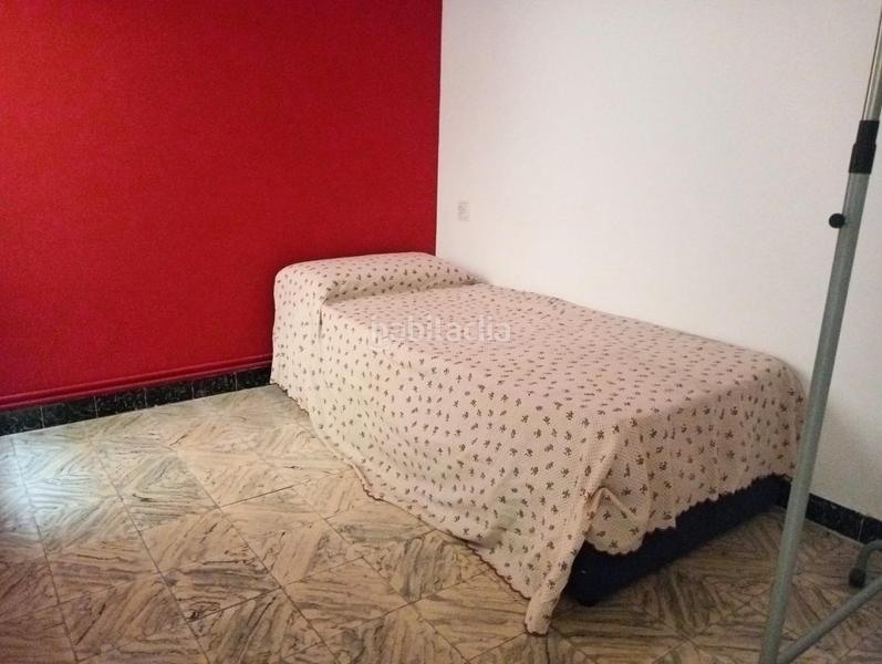 Foto 92bfdb1f-71f3-4195-8bb0-7a7668ece56f. Piso gran piso en casagemes con vistas al mar en Centre Badalona