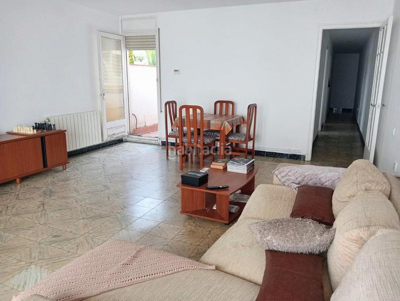 Foto baf3439b-12f7-49ae-9d11-b417fe7de74c. Piso gran piso en casagemes con vistas al mar en Centre Badalona