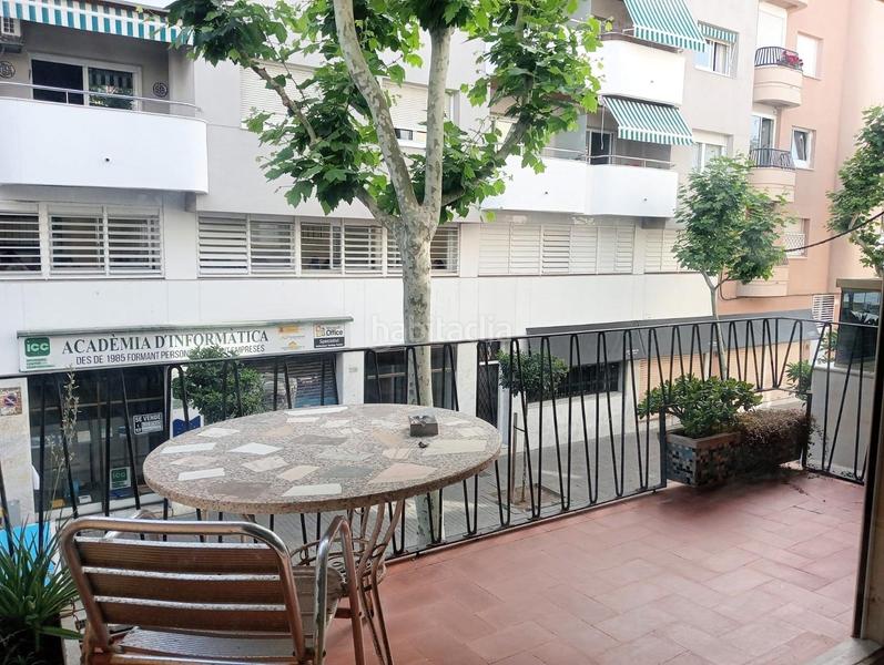 Foto f9c539a0-820e-43a9-bd34-bf6fa0bf7a0e. Piso gran piso en casagemes con vistas al mar en Centre Badalona