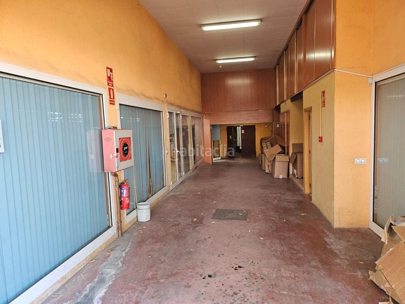 Foto 8a5378a1-9b16-4fd0-abda-94c68e9ed192. Local comercial local muy bien ubicado en lloret en Lloret de Mar