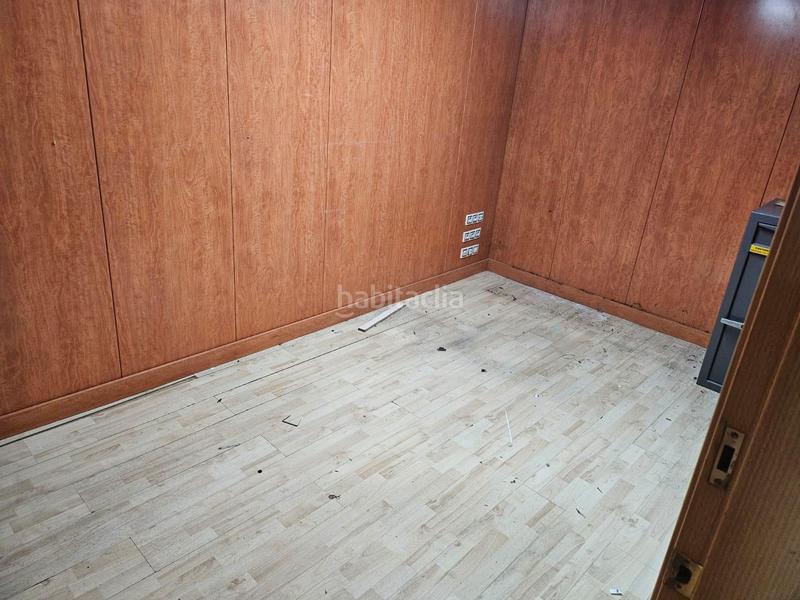 Foto e8d16951-607d-42ec-b2bd-60b3fc305890. Local comercial local muy bien ubicado en lloret en Lloret de Mar