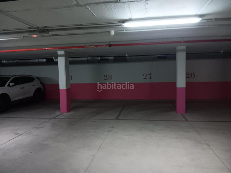 Foto 6f1cb478-0b87-407c-bd61-6982065af2f6. Aparcament cotxe a Ampolla (L´)