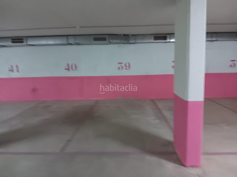 Foto a1caff44-fc5d-4986-93c6-159958c514b1. Aparcament cotxe a Ampolla (L´)