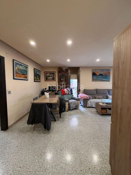 Foto 7b5e63ba-33d6-4dcc-90bd-5696e70e478c. Piso  en venta en Can Rull de 3 habitaciones muy luminoso en Sabadell