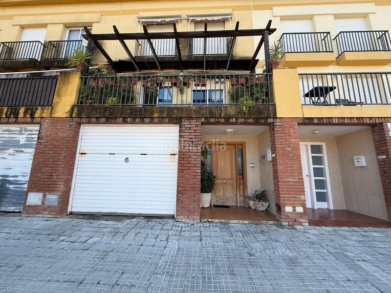 Foto 41395761-5c93-43c2-abc7-5995c8c57196. Casa adossada amb aparcament a Puigpelat