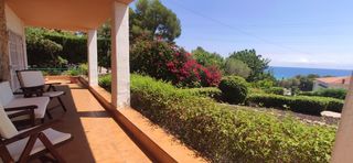Chalet en Urbanitzacions de Llevant. Chalet con vistas al mar en cala romana, con 6 habitaciones, 3 b