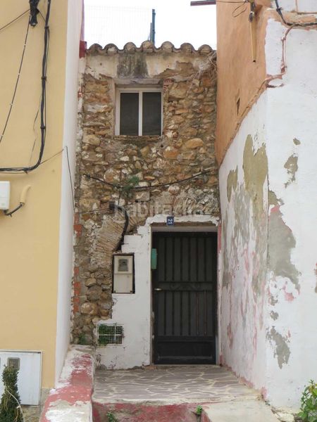 Foto cf2ddc08-4b33-494d-ad77-a1b149855611. Casa adossada a Borriol