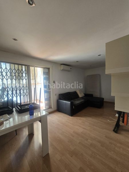 Foto c3b3bffe-b3f1-4c7d-97bd-4c3db6a76c02. Àtic a Roquetes Barcelona