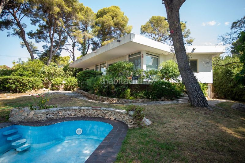 Foto b92e0615-cb83-4774-adf0-ca276b2c4bd9. Xalet amb aparcament piscina a Roda de Barà