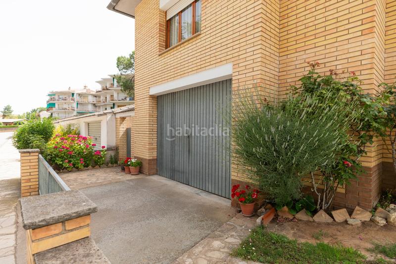 Foto 6872a018-eb4b-4618-8567-fbf59cc198f7. Haus mit heizung parking in Seva