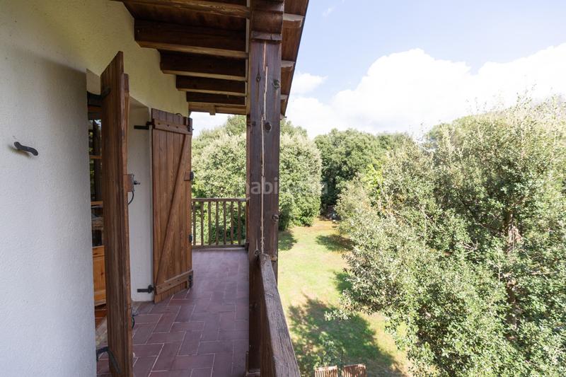 Foto 393693ce-cdec-463d-8a22-fa6e401a8a54. House with parking in Seva