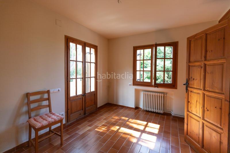 Foto 62d75c2f-5957-4b98-93ab-ff6795169046. House with parking in Seva