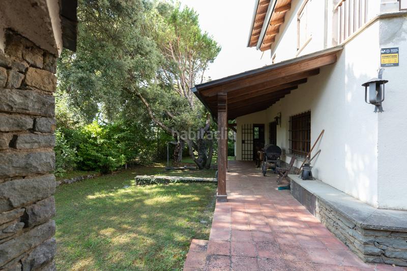 Foto 9160443e-4bdc-4afe-99d1-acedffe4b4f1. House with parking in Seva