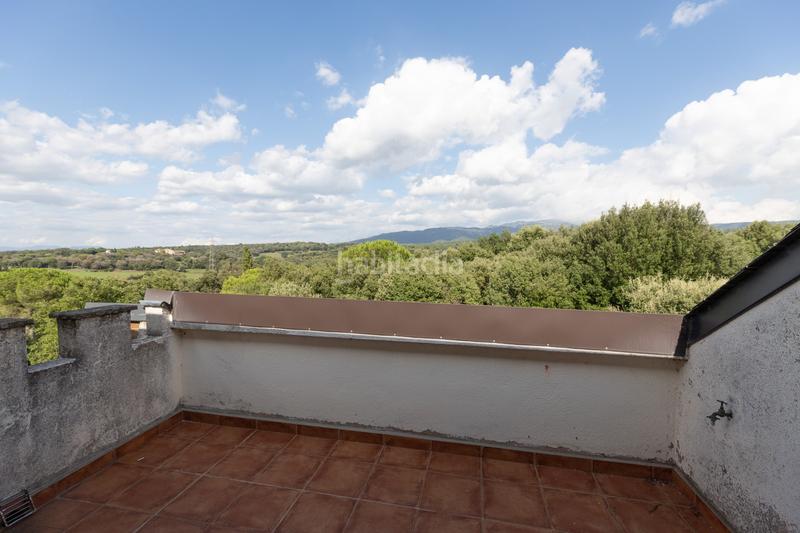 Foto e0c21c5e-195e-4ba5-a554-24bebb1a556c. House with parking in Seva