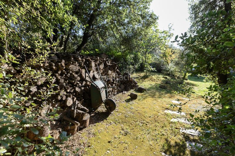 Foto e17ee6e8-a9c7-475f-8a55-d94e1667a28d. House with parking in Seva