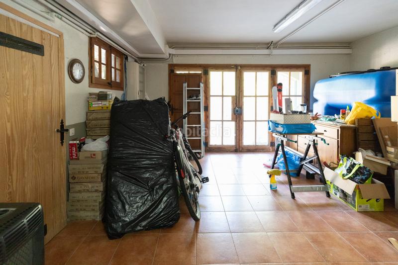 Foto e5318092-5a05-4400-876d-269100acf448. House with parking in Seva