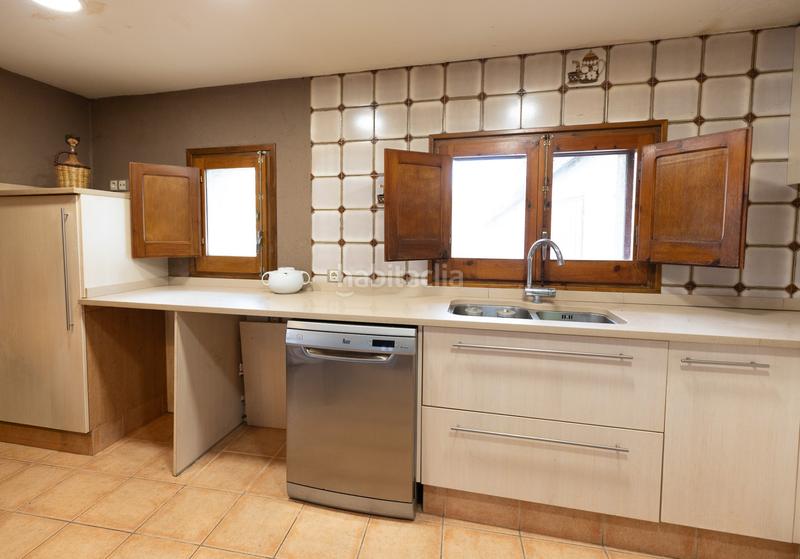 Foto 61aecb43-0571-40d3-a44c-b69201953347. Casale con riscaldamento in Seva