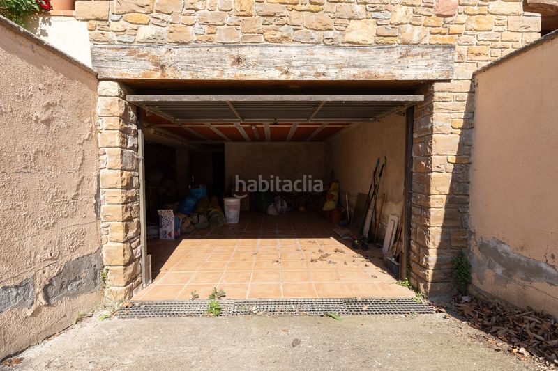 Foto 33e1f40f-5763-4340-9242-1ae8408767de. Casa amb calefacció aparcament a Seva