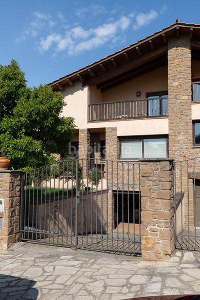 Foto 3774d25a-3897-43e2-a984-3ea003bf9fa5. Casa amb calefacció aparcament a Seva